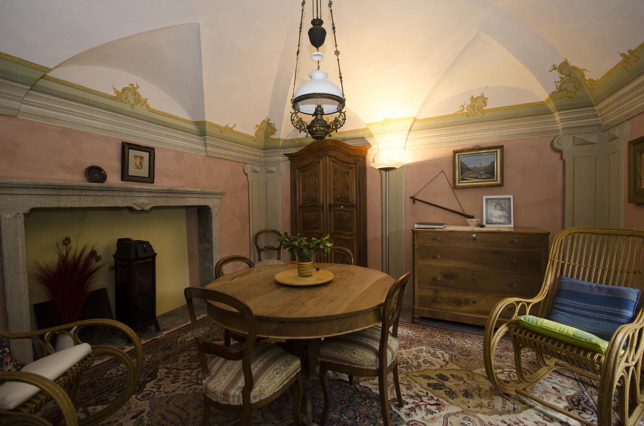Comologno Palazzo Gamboni Swiss Historic Hotel מראה חיצוני תמונה