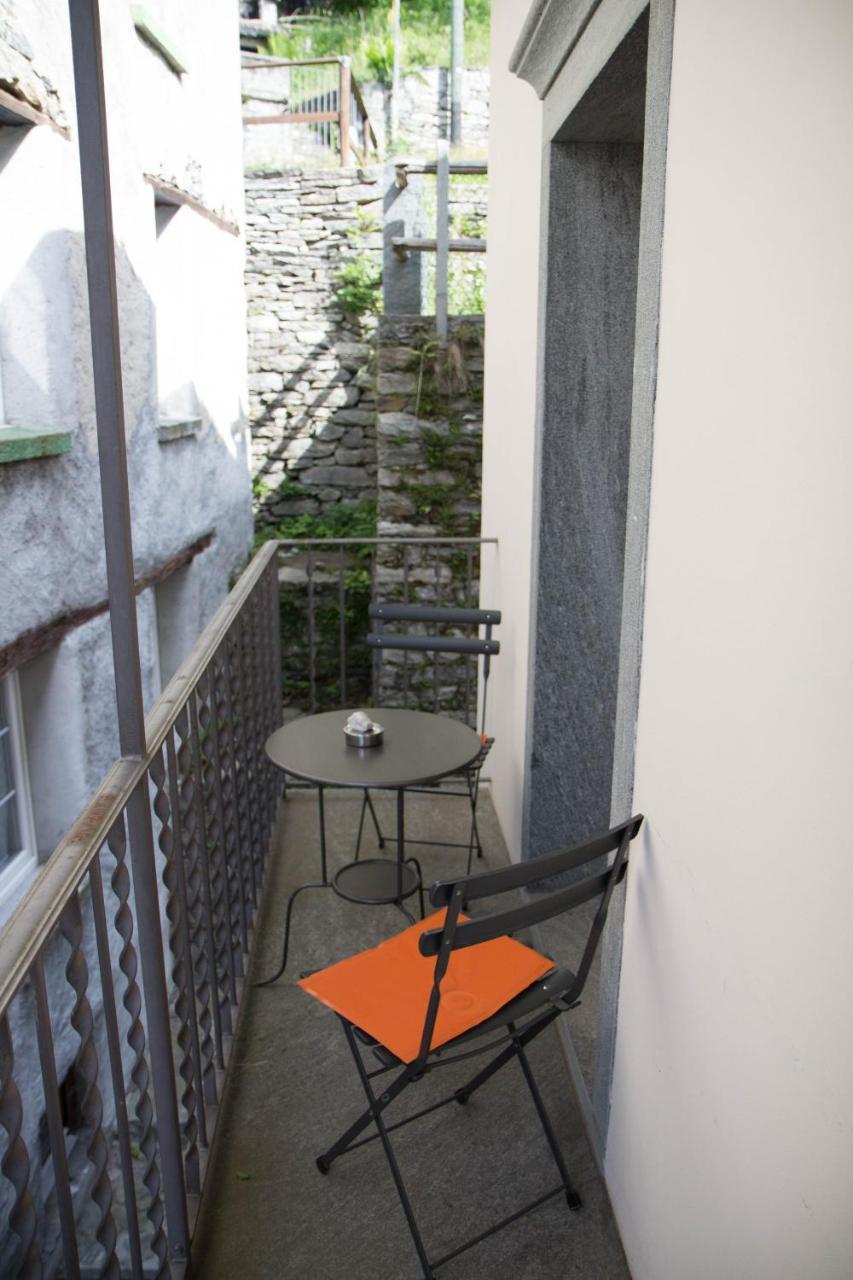 Comologno Palazzo Gamboni Swiss Historic Hotel מראה חיצוני תמונה